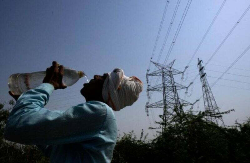 U Indiji ekstremne temperature praćene nestašicom struje i uglja