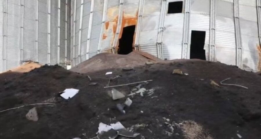 Ukrajinski militanti spalili ogromne količine žita