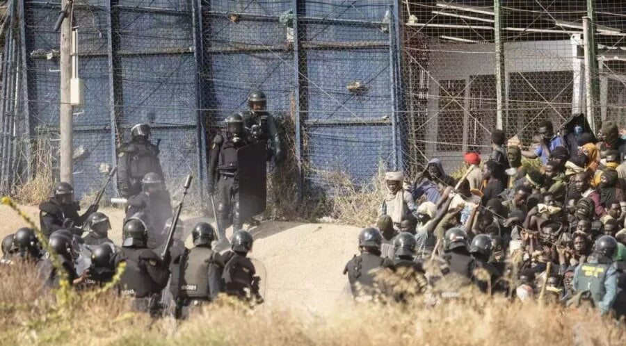 Migranti napravili krvavi haos na ganici Maroka i Španije