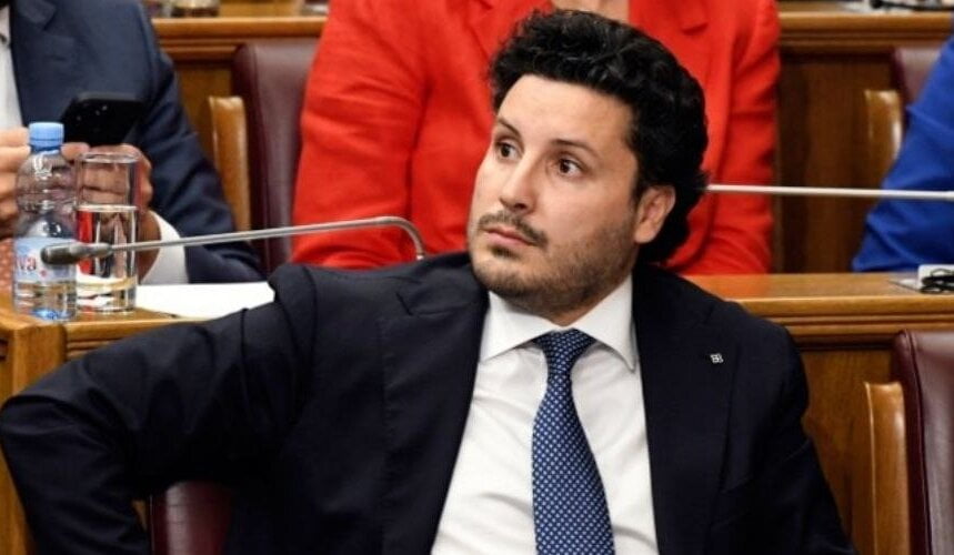 Abazović ostaje premijer Crne Gore