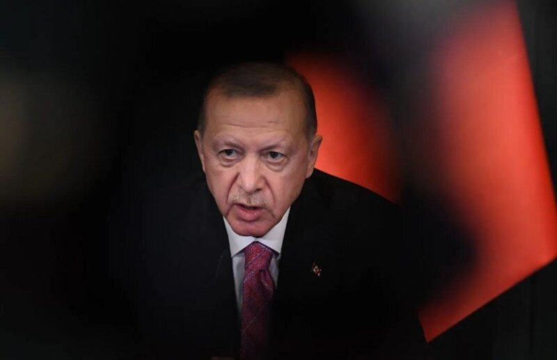 Erdogan insistira da organizuje sastanak Putina i Zelenskog