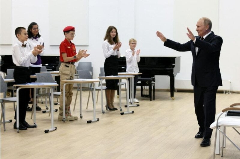 Putin došao u Kalinjingrad i posetio školarce