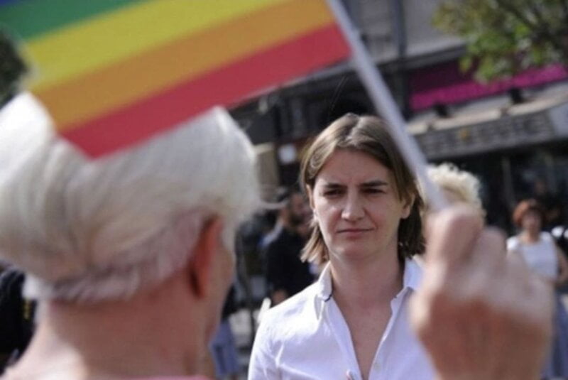 Ana Brnabić zakazala vanrednu konferenciju za 19h