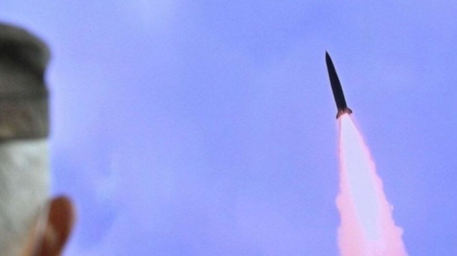 severna-koreja-ispaljuje-rakete-prema-japanu
