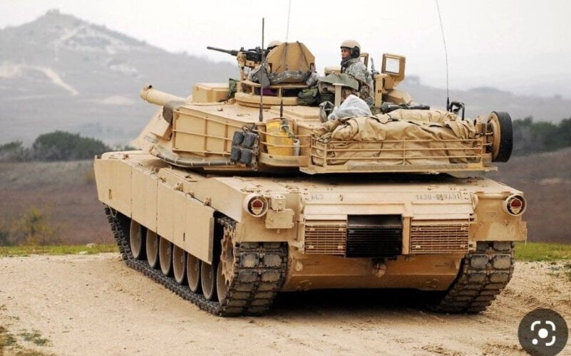 Transport tenkova Abrams i Leopard u Ukrajinu