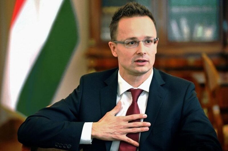 Sijarto američkog ambasadora poslao na mesto