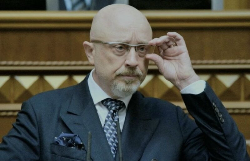 Zelenski rasteruje sve pred sobom - Ministar Reznikov je sledeći