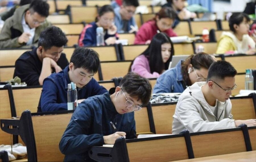 kineski-studenti-dobijaju-slobodno-da-se-zaljube