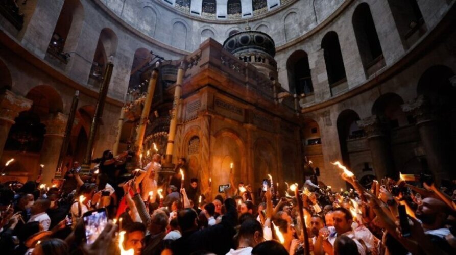 izrael-ogranicava-prava-vernika-na-ceremoniji-blagodatnog-ognja