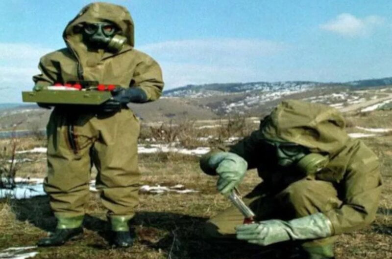 Elizabet Vos - Isporuka granata sa osiromašenim uranijumum Kijevu