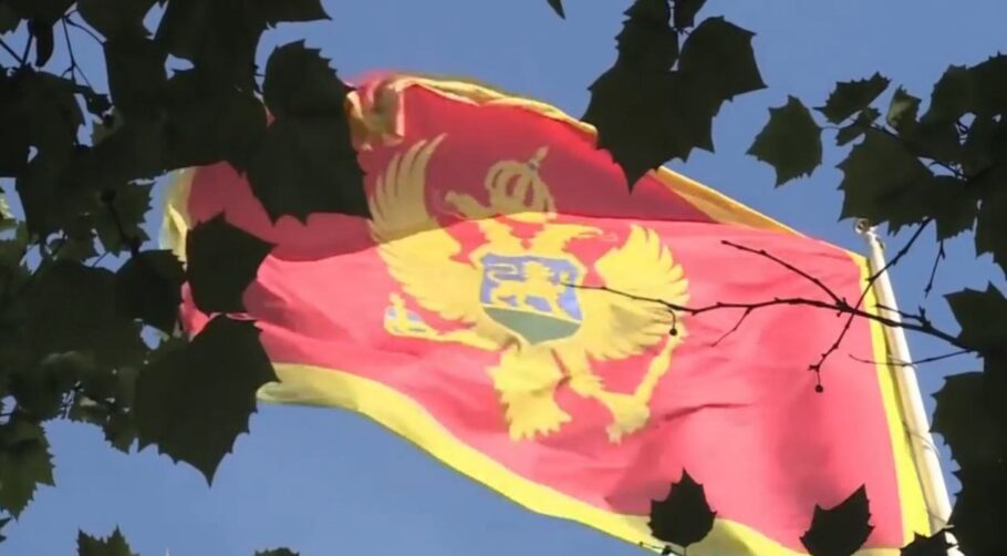 Crnogorski jezik - Promena jezika ili oznaka bez označenog